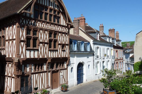 Joigny, casas de madera, Borgoña